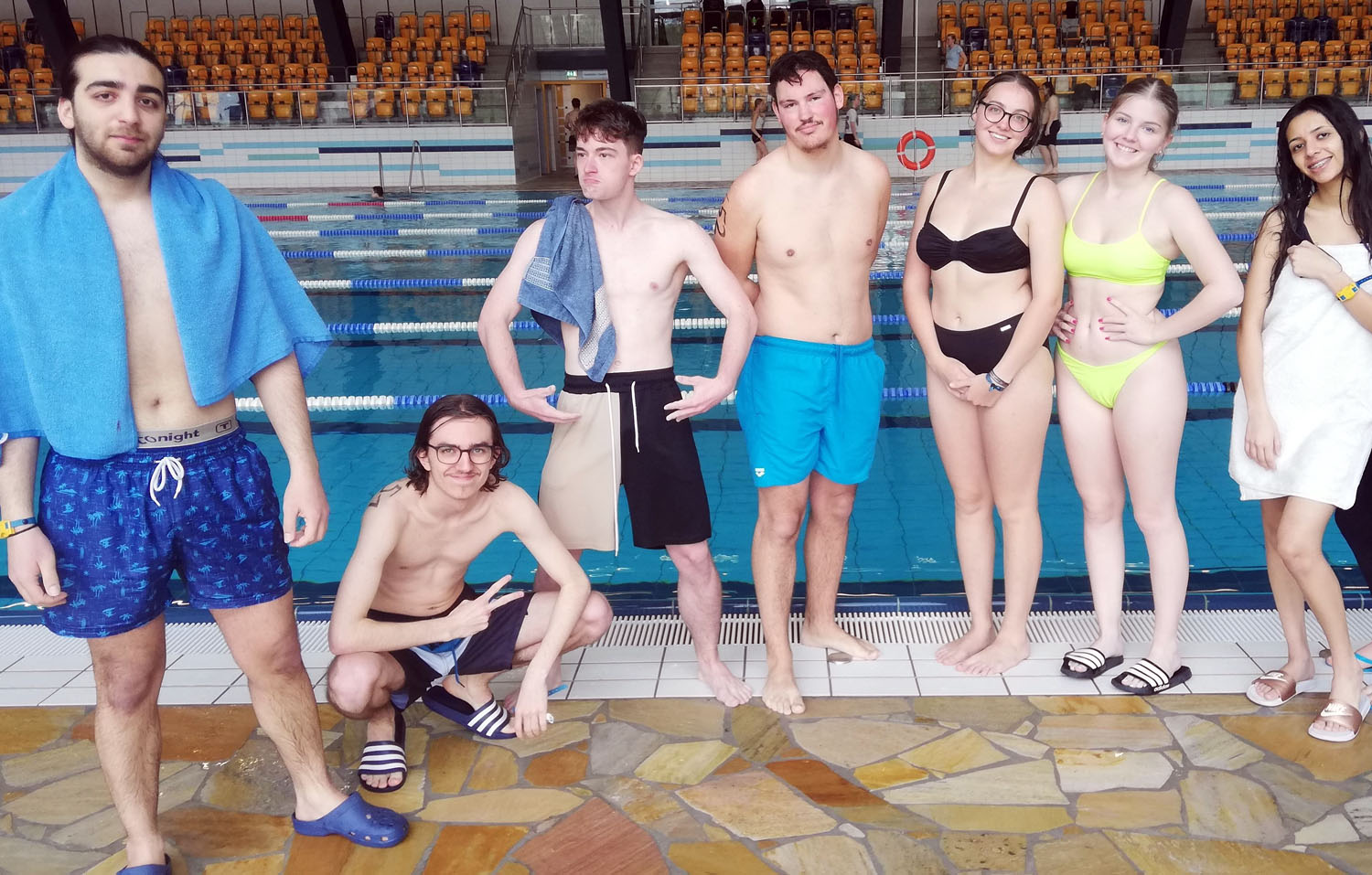 unsere 7 Schwimmerinnen und Schwimmer