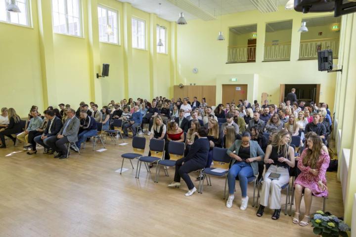 Zeugnisübergabe Immo+KVF+Fri